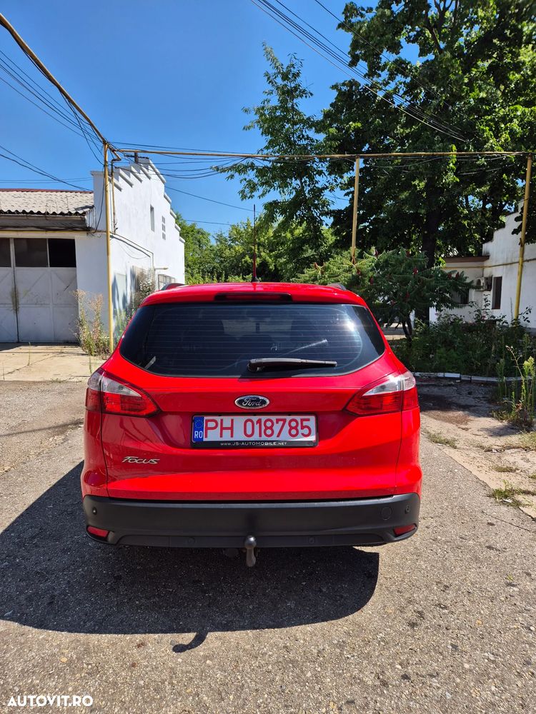 Ford Focus 1.6 TDCi DPF SYNC Edition - 8