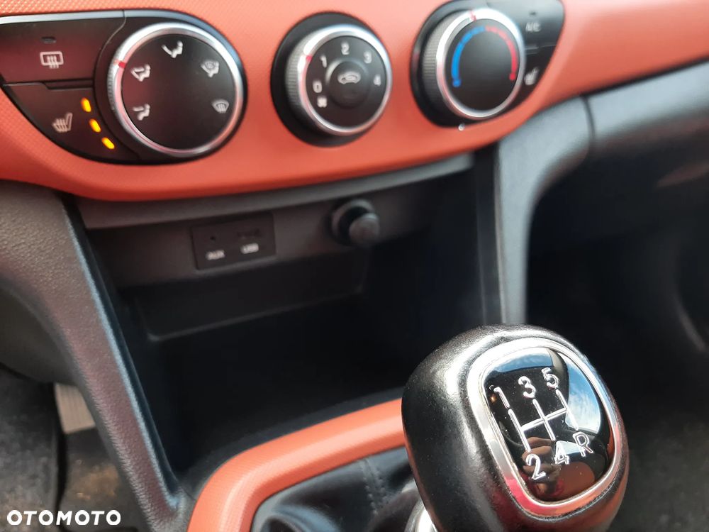 Hyundai i10 1.2 Comfort - 25