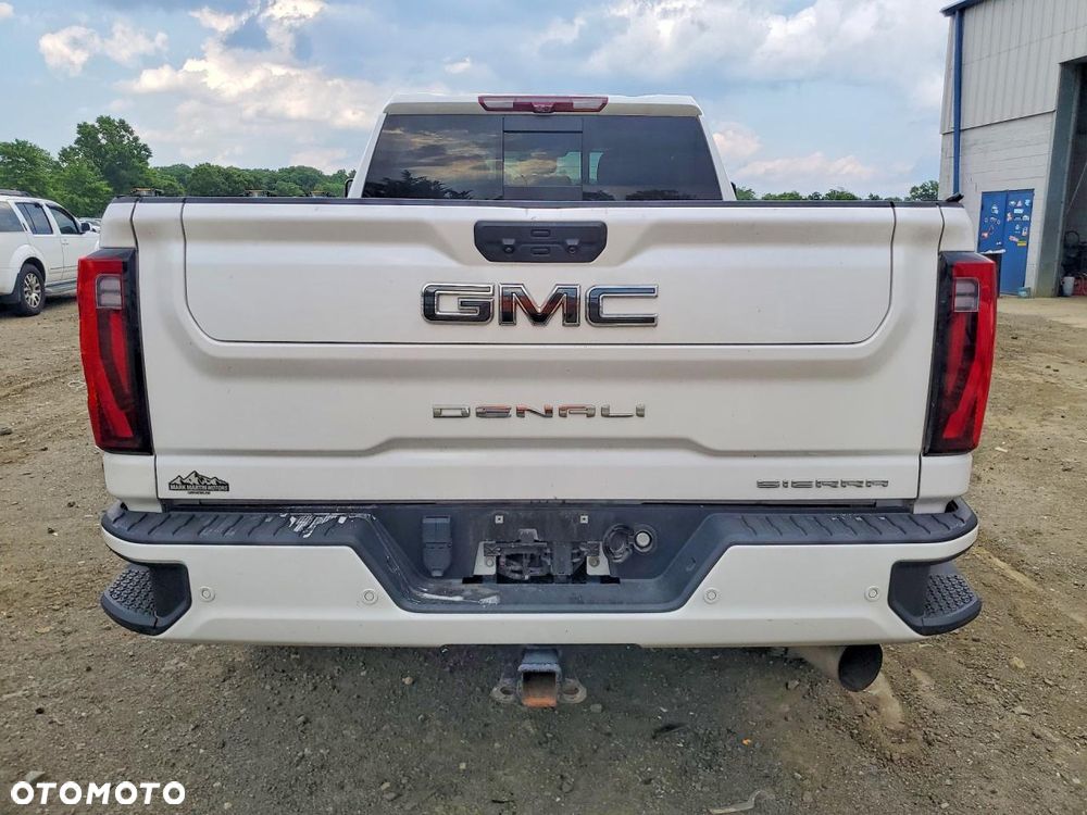 GMC Sierra - 7