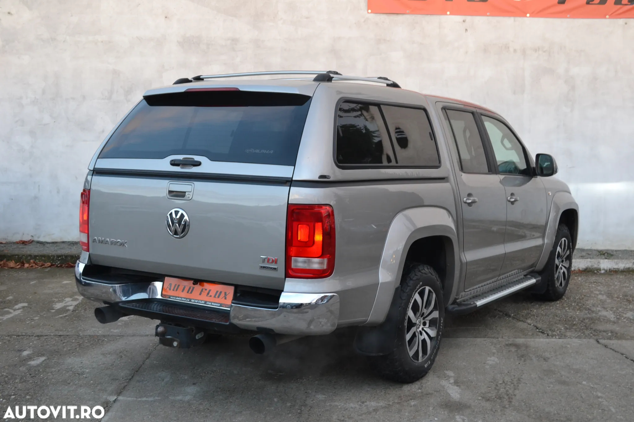 Volkswagen Amarok 2.0 BiDI 4x4 Cabina Dubla Highline Aut. - 6