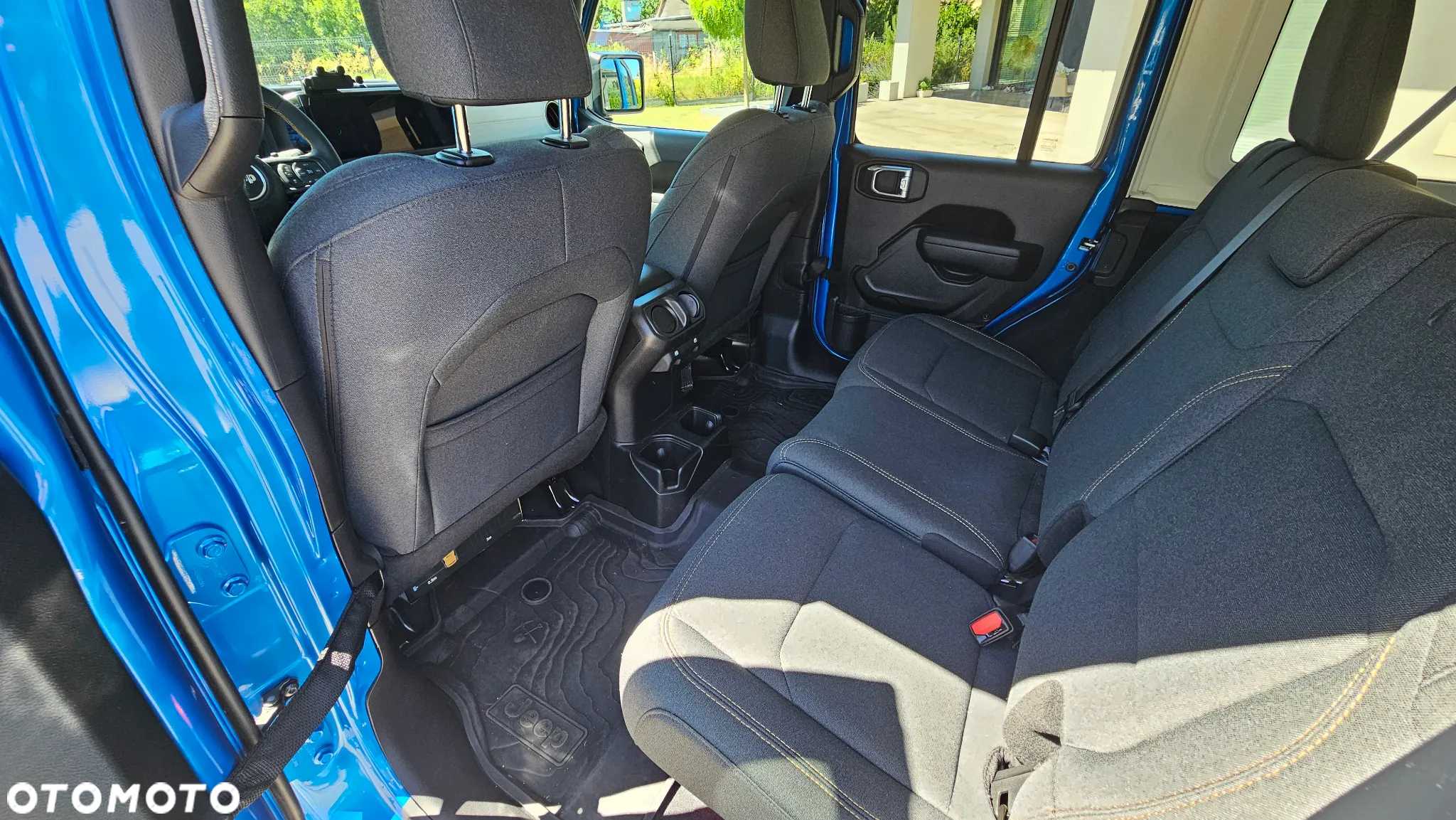 Jeep Wrangler - 15