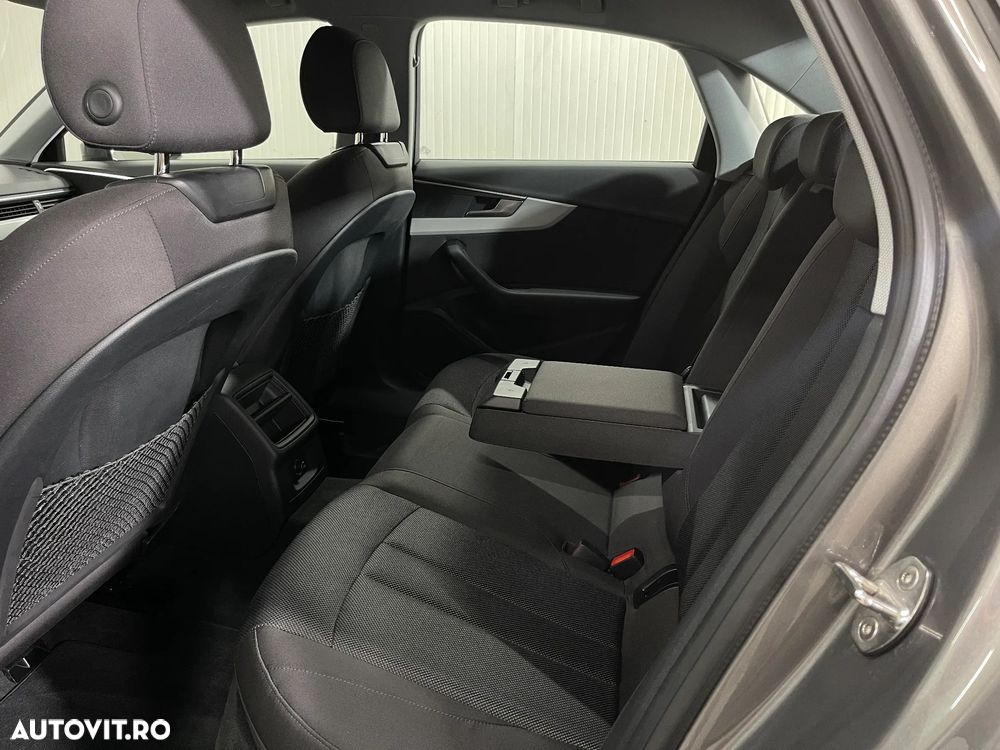 Audi A4 35 TFSI S tronic MHEV Advanced - 12