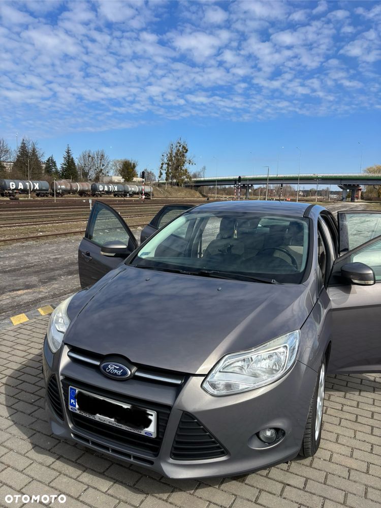 Ford Focus 1.6 EcoBoost Titanium - 4