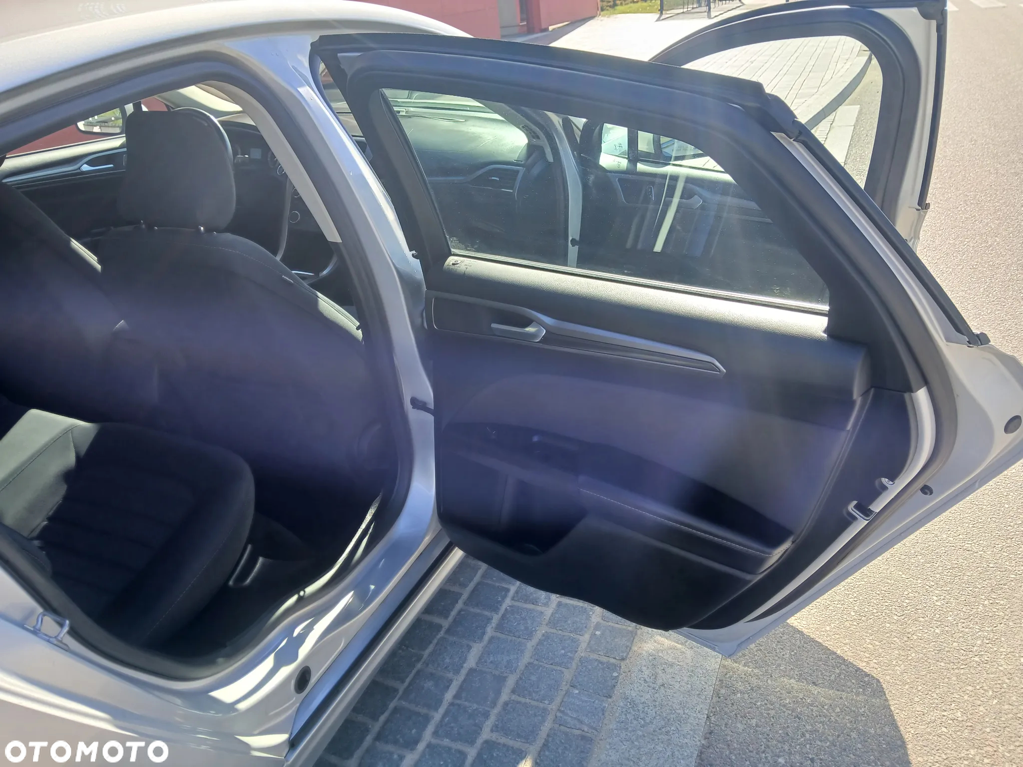 Ford Fusion - 17