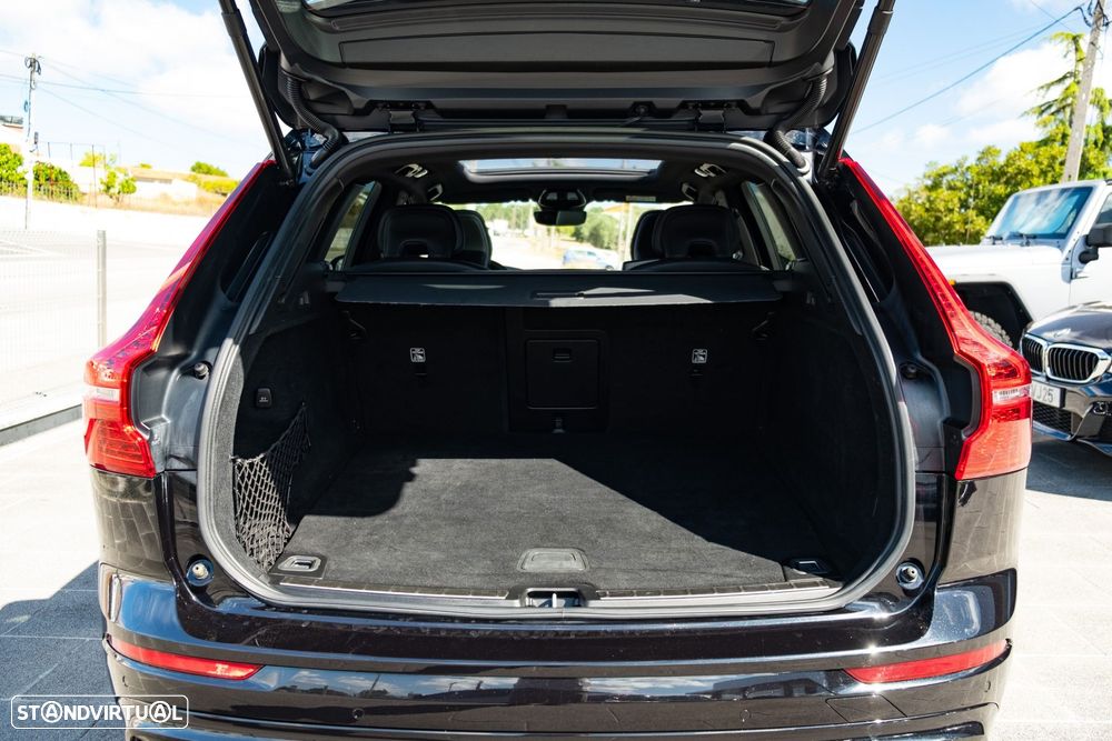 Volvo XC 60 2.0 T6 PHEV Inscription AWD - 45