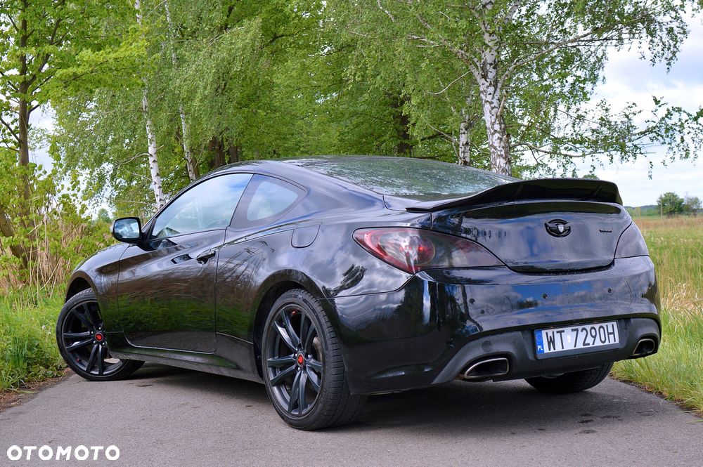 Hyundai Genesis Coupe 2.0 T - 5