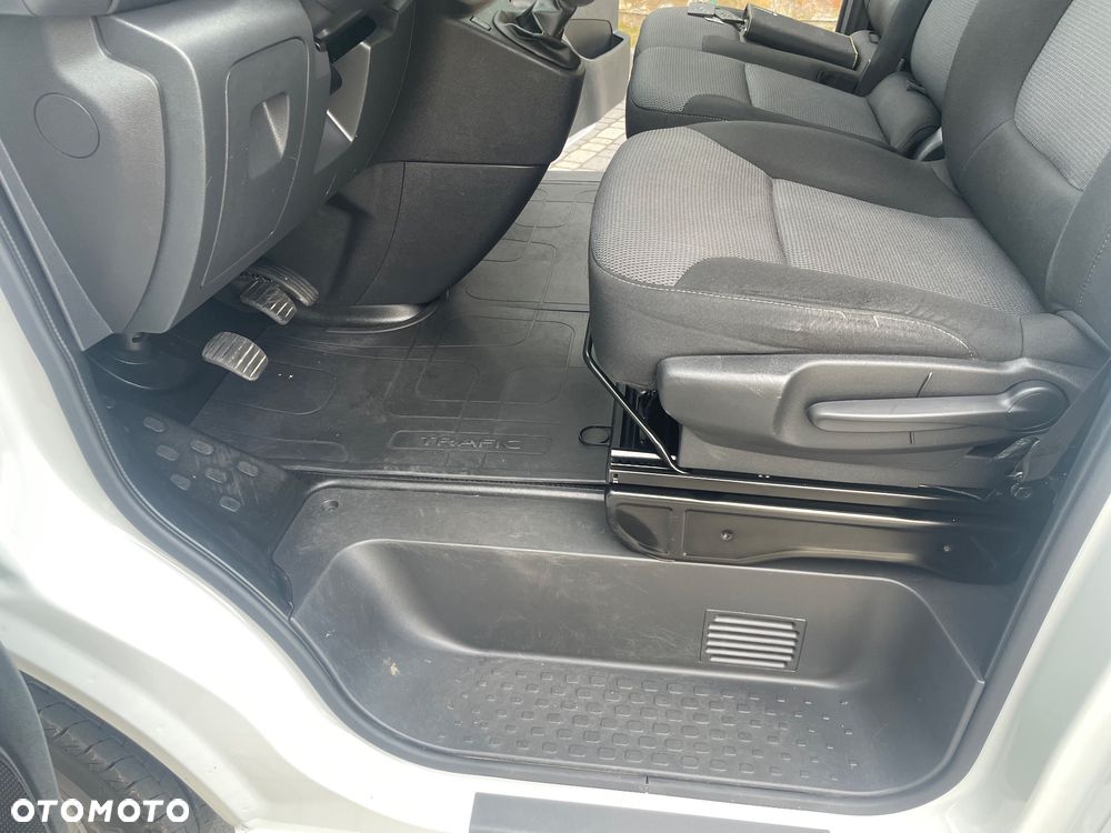 Renault Trafic Long Custom Vivaro Scudo Talento T6 Primastar Expert Jumpy - 28