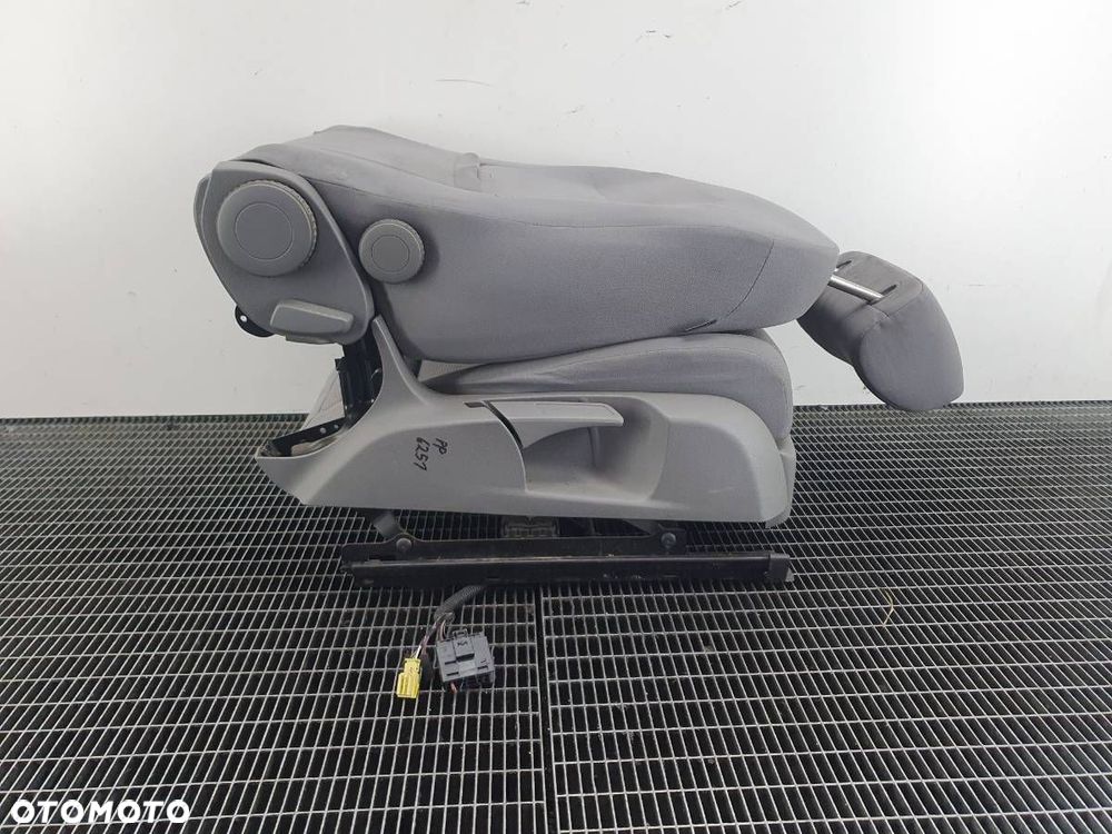 FOTEL PRAWY PRZÓD PASAŻERA GRZANY VW GOLF V 5D HB KOMBI JASNY EU AIRBAG - 3