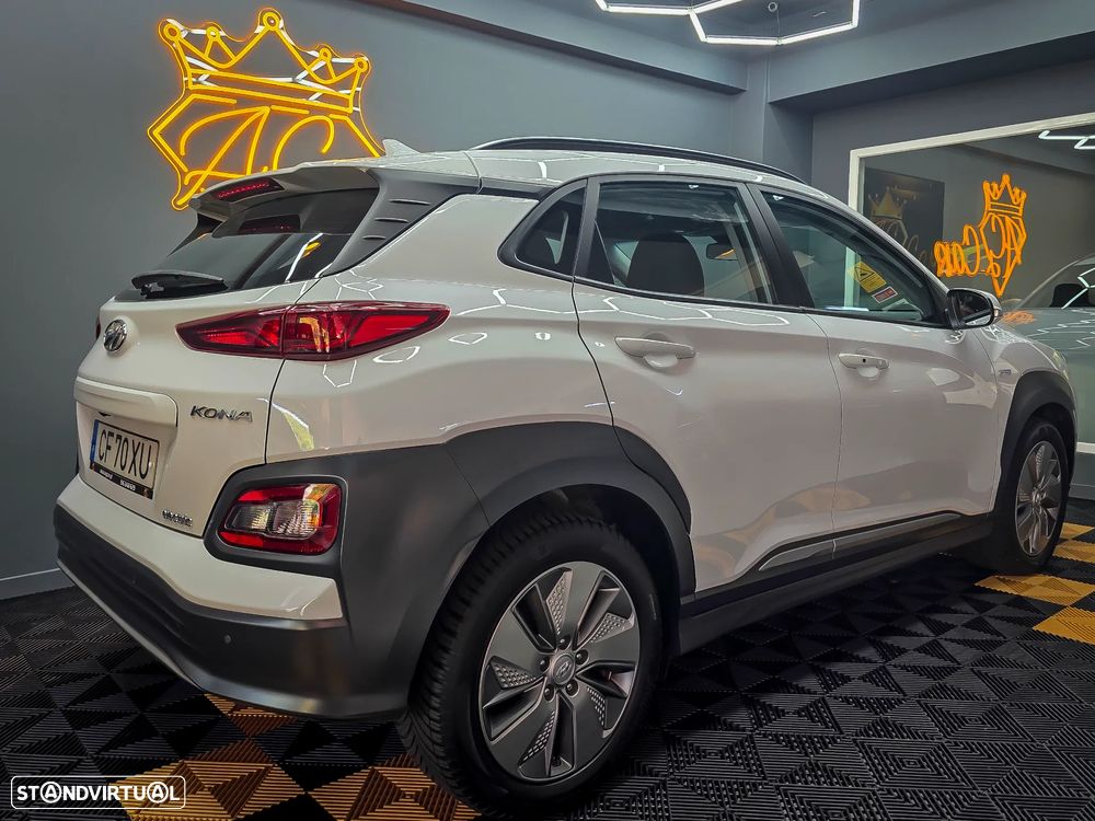 Hyundai Kauai 64 kWh Premium - 17