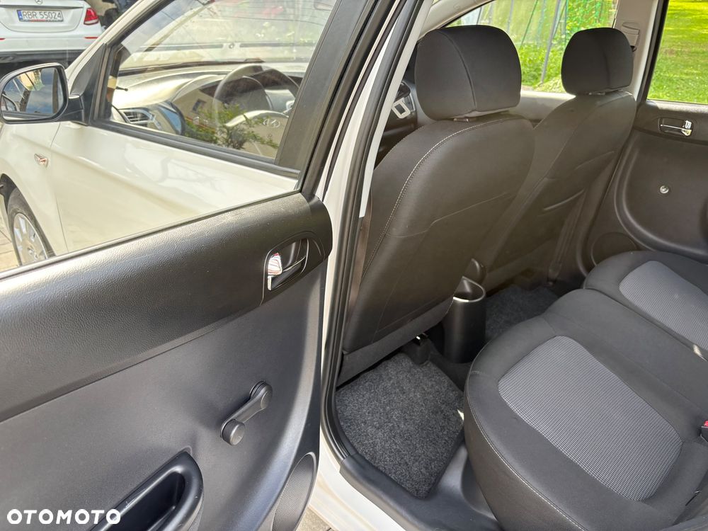 Hyundai i20 1.2 Trend - 17