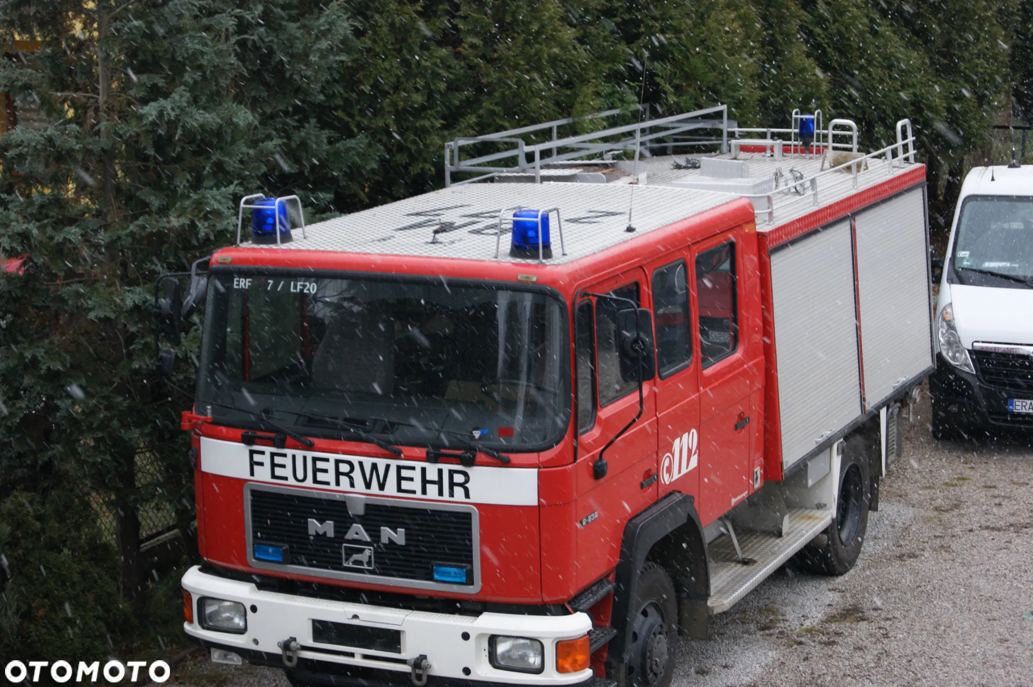Mercedes-Benz 12232 - 20