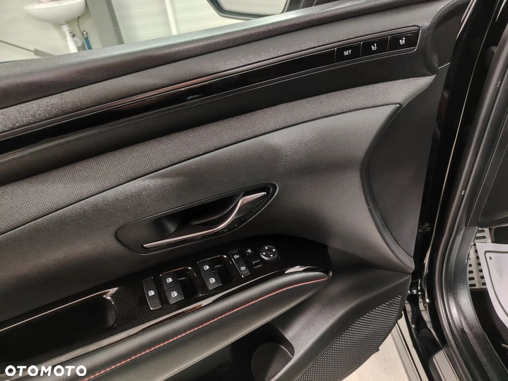 Hyundai Tucson 1.6 T-GDi HEV 2WD N Line - 31