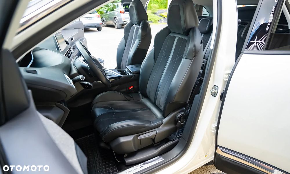 Peugeot 3008 PureTech 130 Stop & Start GPF EAT8 Crossway - 27