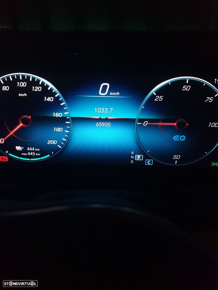 Mercedes-Benz EQB 250+ - 11