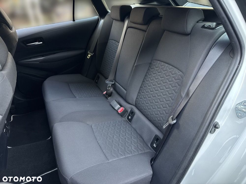 Toyota Corolla 2.0 Hybrid Comfort - 12