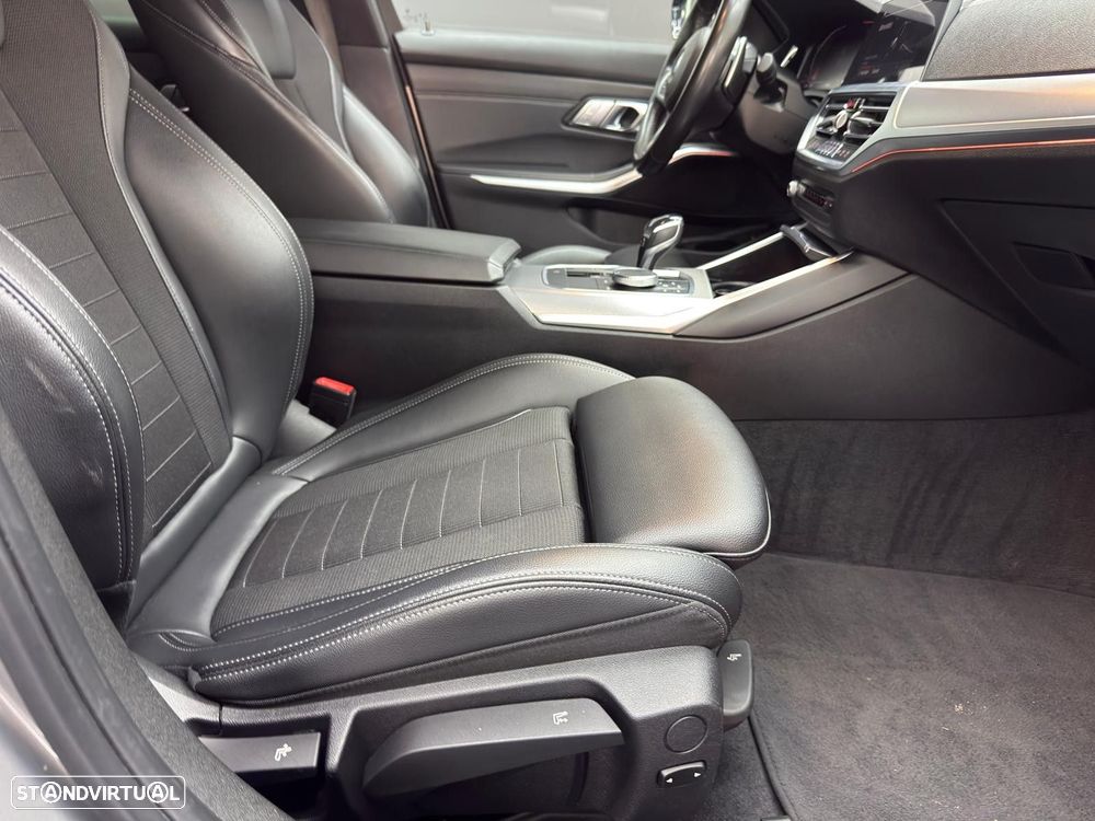 BMW 320 d xDrive Line Sport Shadow Auto - 37