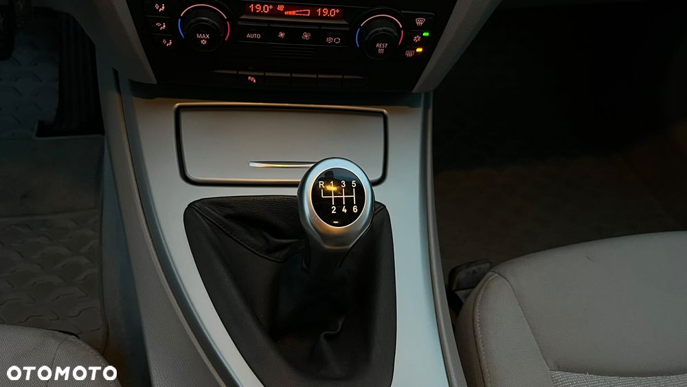 BMW Seria 3 - 14