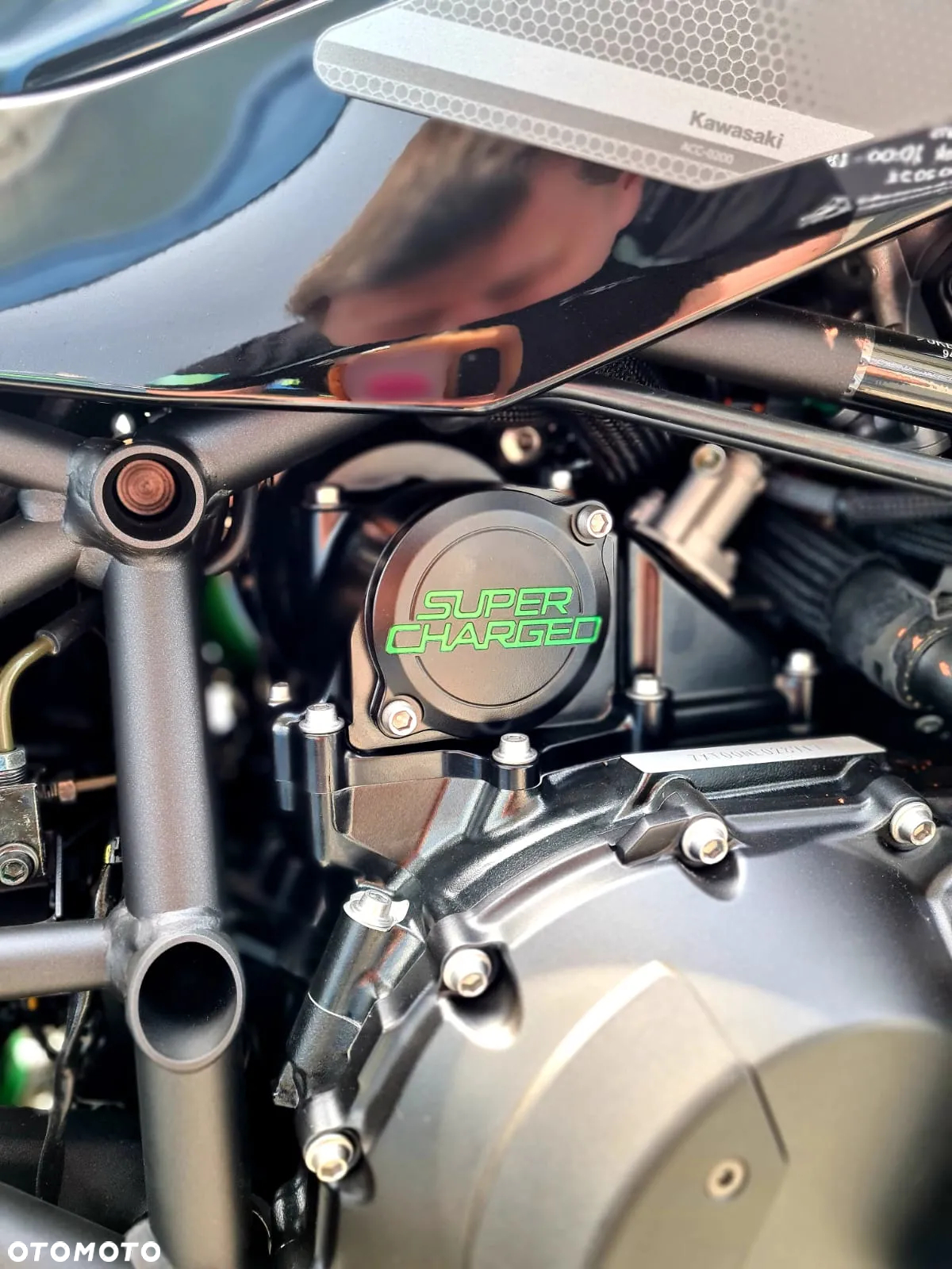 Kawasaki Ninja H2 SX - 4