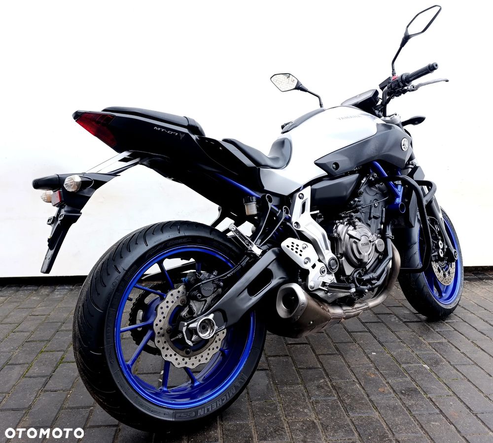 Yamaha MT - 6
