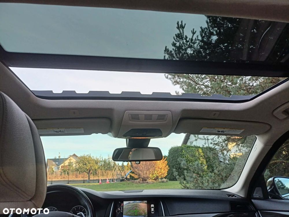 BMW Seria 5 535i Luxury Line - 11