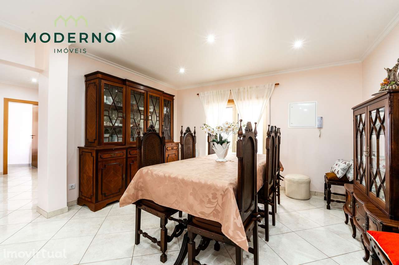 Moradia Térrea T4 com Armazém, Silveirinha Pequena, Carriço, Pombal - Grande imagem: 5/52