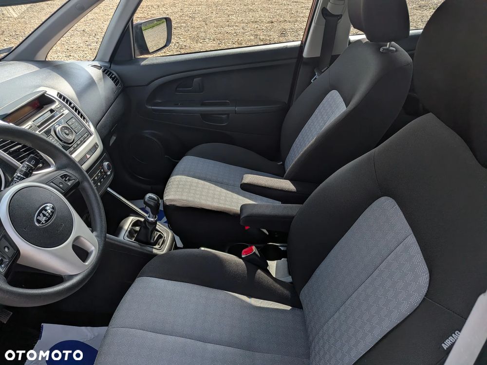 Kia Venga 1.4 Business Line - 26