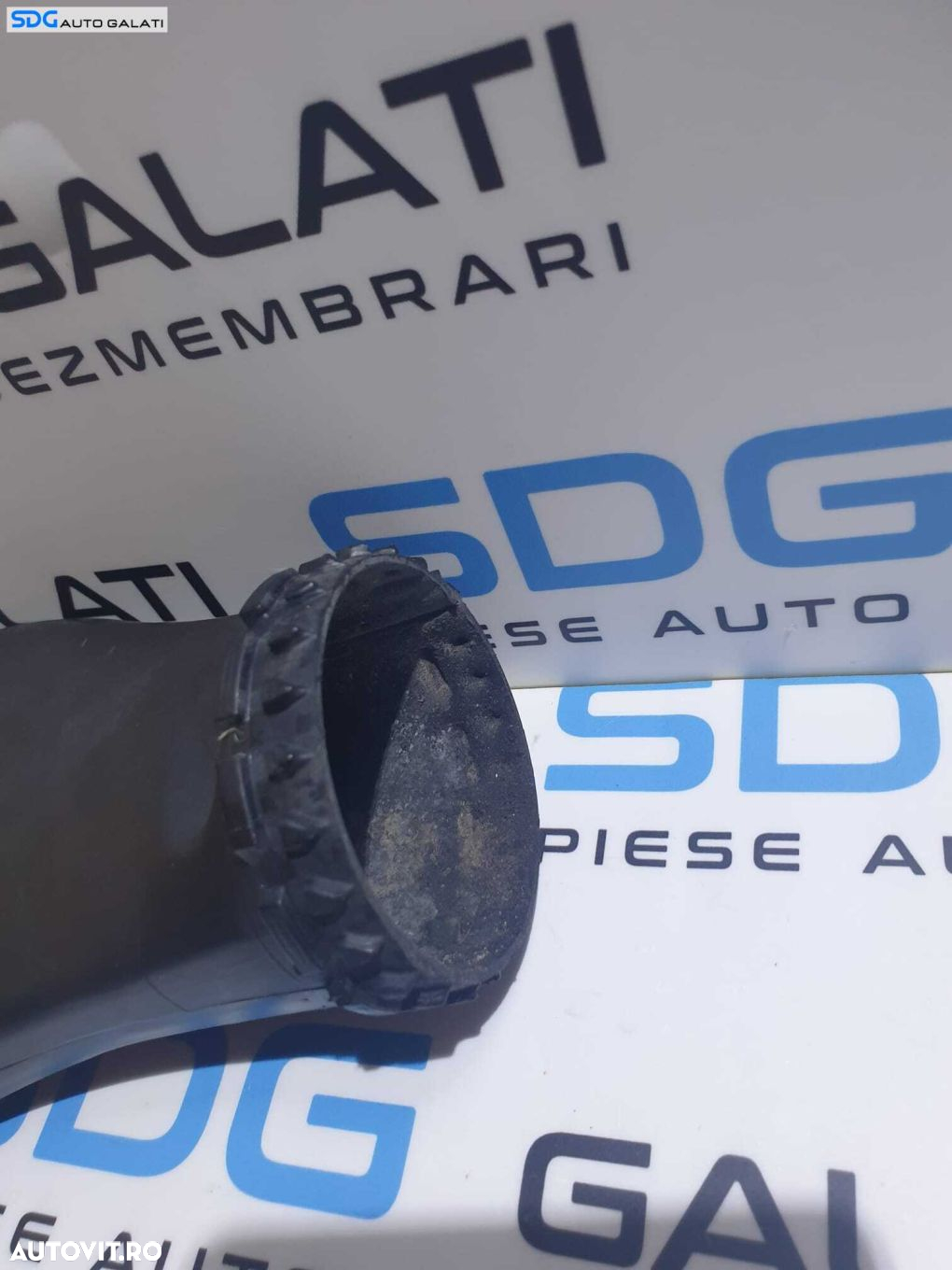 Furtun Conducta Tub Tubulatura Admisie Filtru Aer Audi Q5 2.0 TDI CAHA CAHB CAGA CAGB CJCA CJCB CGLA CGLB CGLC CGLD CMGB CJCD CNHA CNHC CSUA CSUB CMGA 2009 - 2018 Cod 8K0129604 - 2