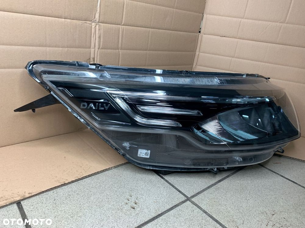 lampa prawa przednia iveco daily full led idealna - 1