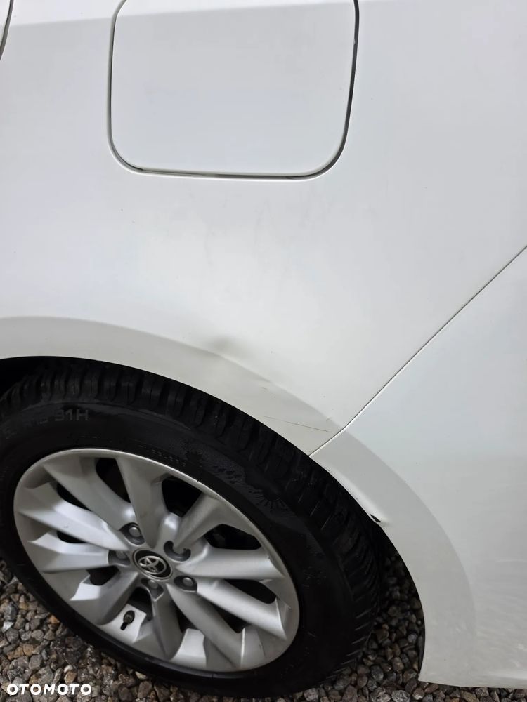 Toyota Corolla - 13