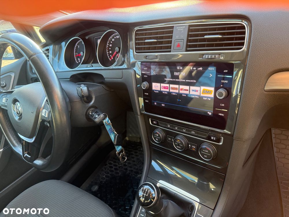 Volkswagen Golf VII 1.6 TDI BMT Comfortline - 3