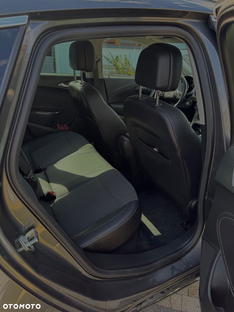 Opel Astra 1.4 T Cosmo - 29