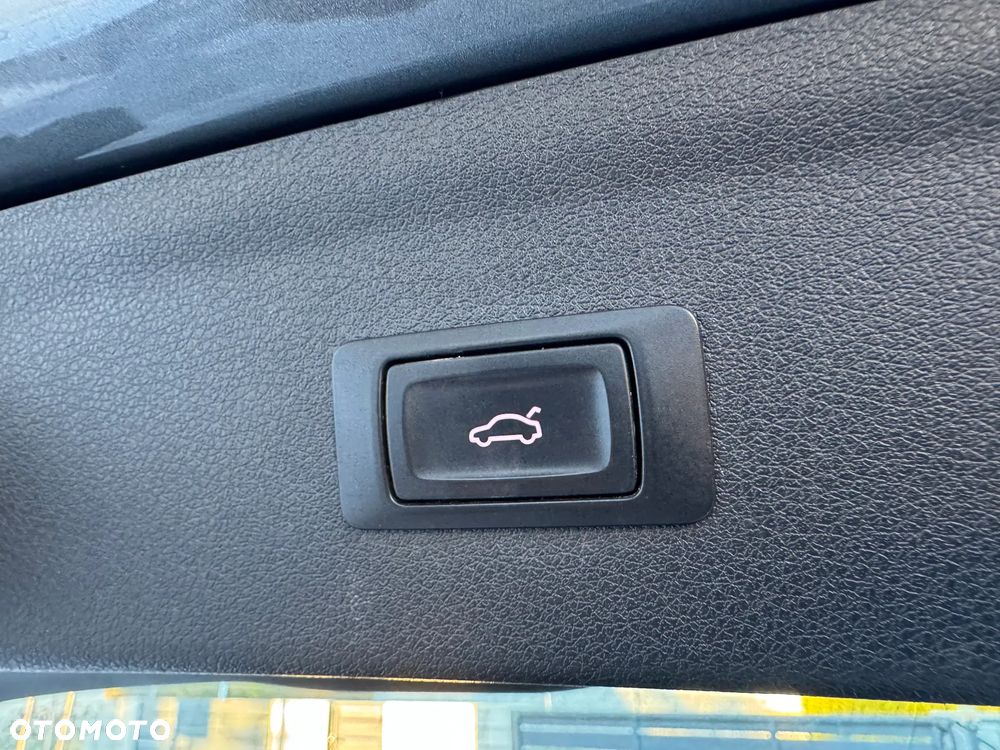 Audi Q3 2.0 TDI Design - 9