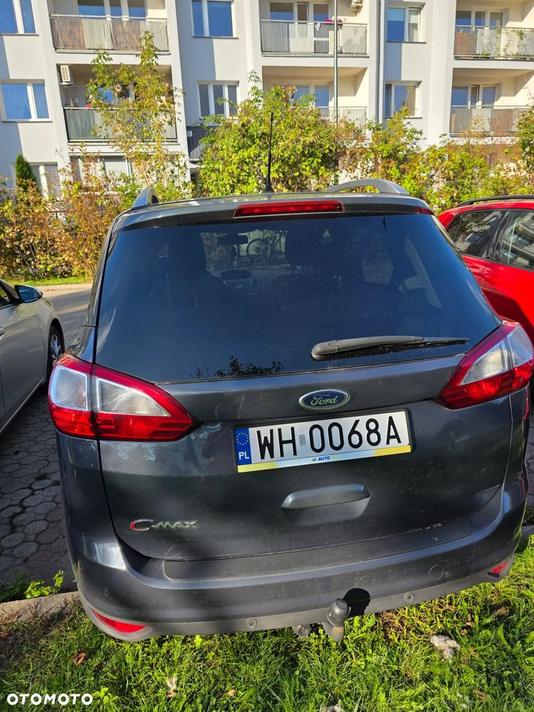 Ford Grand C-MAX - 13