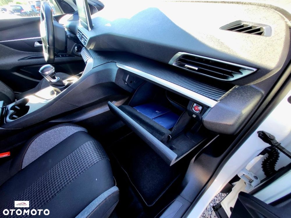 Peugeot 3008 - 21