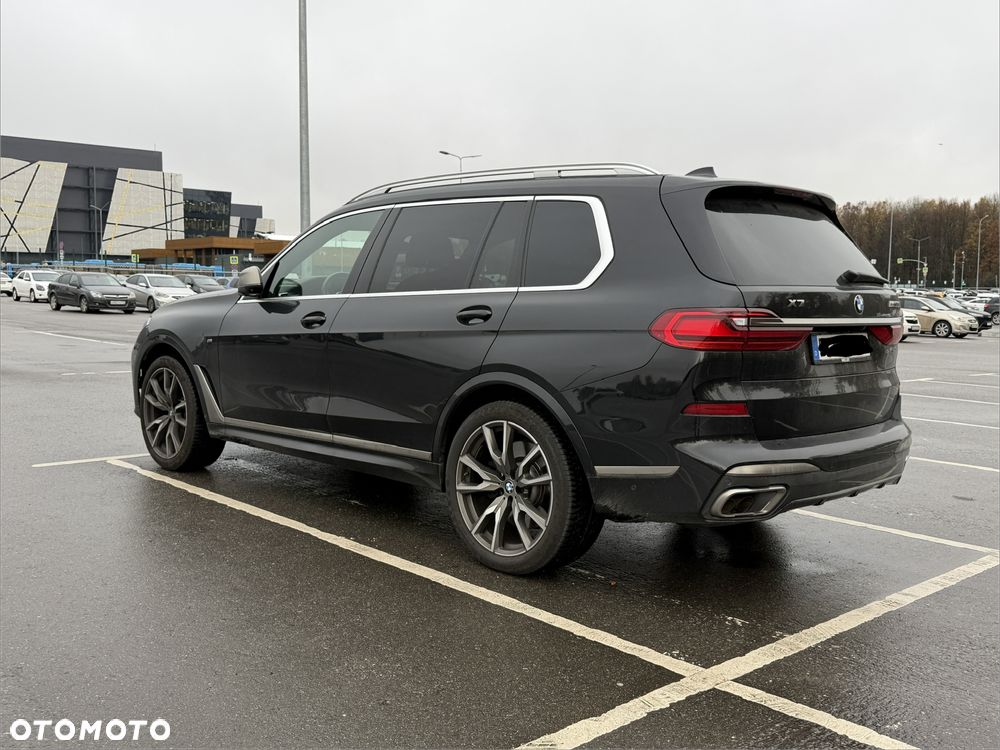 BMW X7 M50i sport - 23