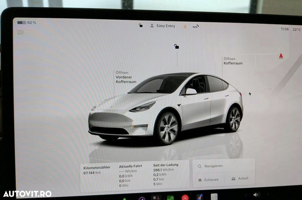 Tesla Model Y Long Range Dual Motor AWD - 8