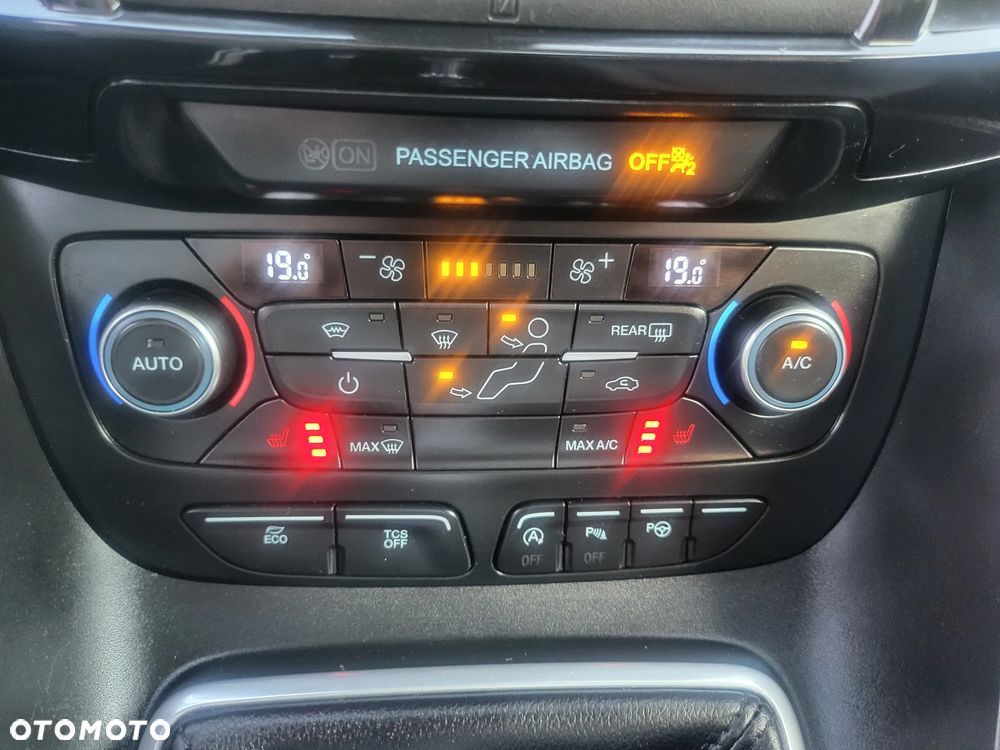 Ford Tourneo Connect Grand - 30