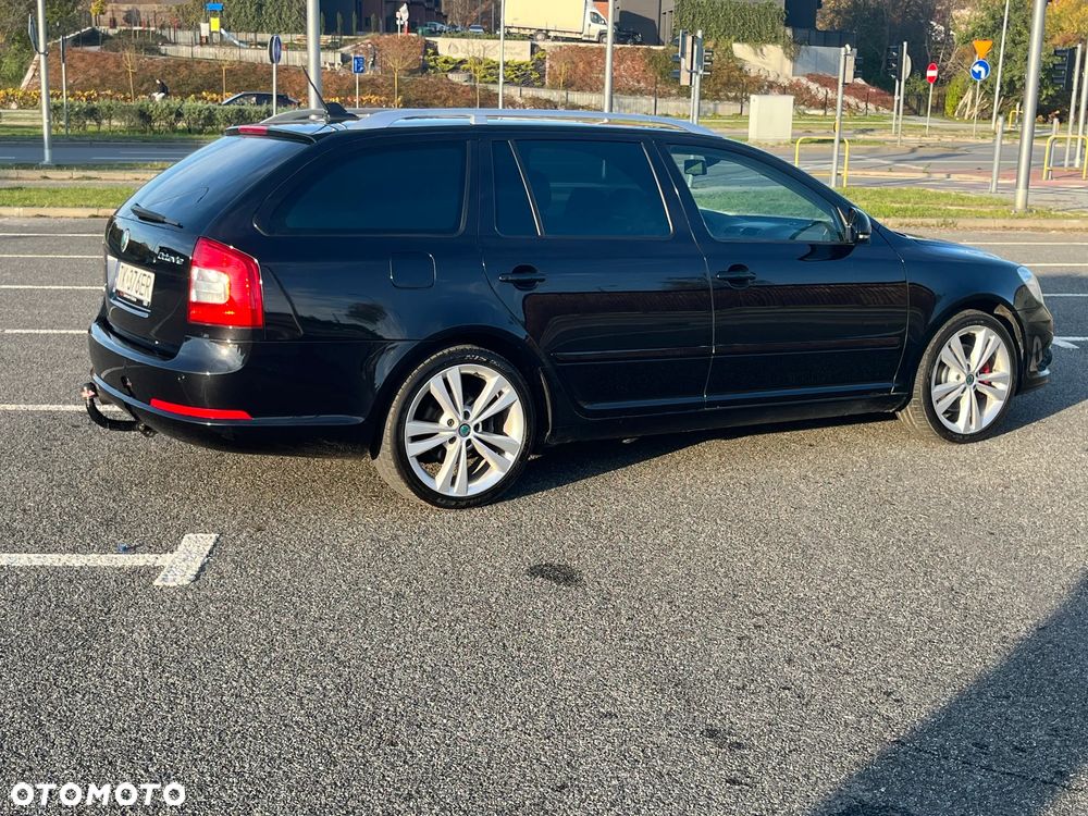 Skoda Octavia 2.0 TDI DPF RS DSG - 33