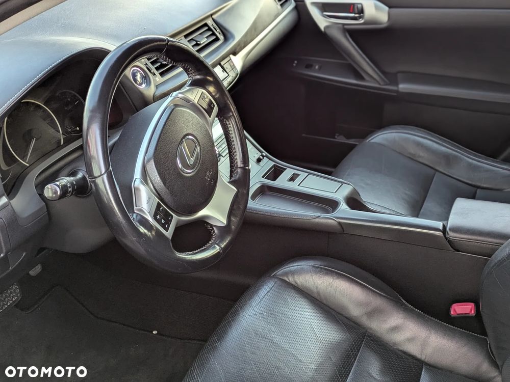 Lexus CT 200h Prestige - 15