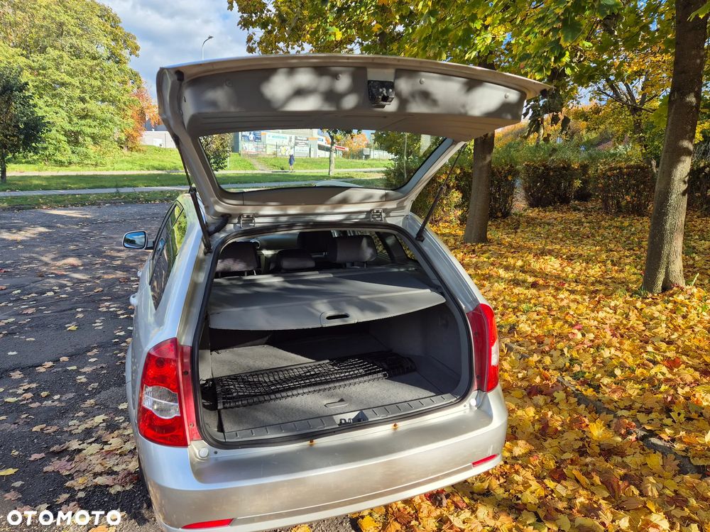 Chevrolet Nubira - 10