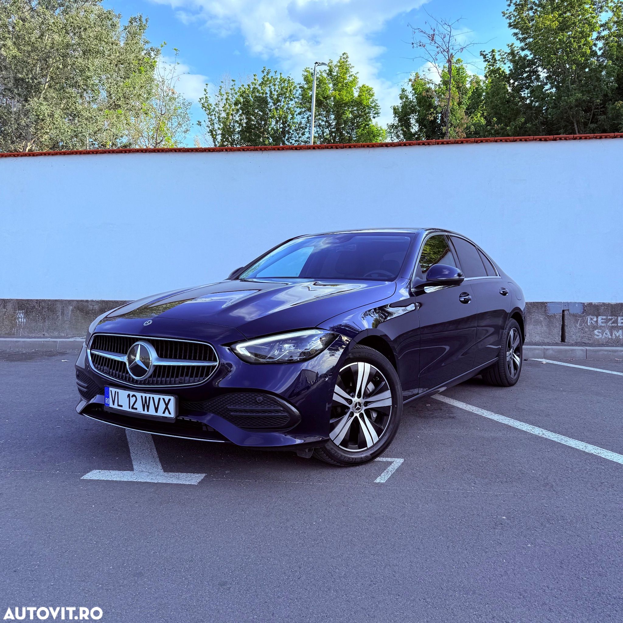 Mercedes-Benz C 300 e 9G-TRONIC - 1