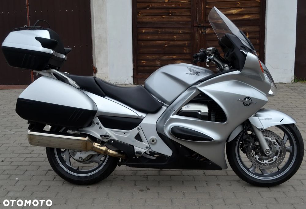 Honda ST - 5