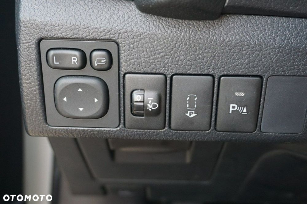 Toyota Auris - 15