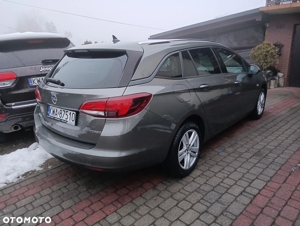 Opel Astra 1.4 Turbo Edition - 10
