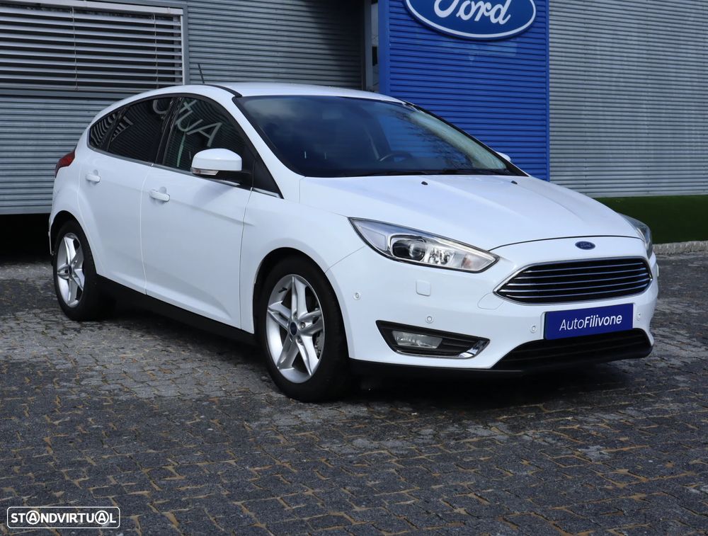 Ford Focus 1.0 EcoBoost Titanium - 12