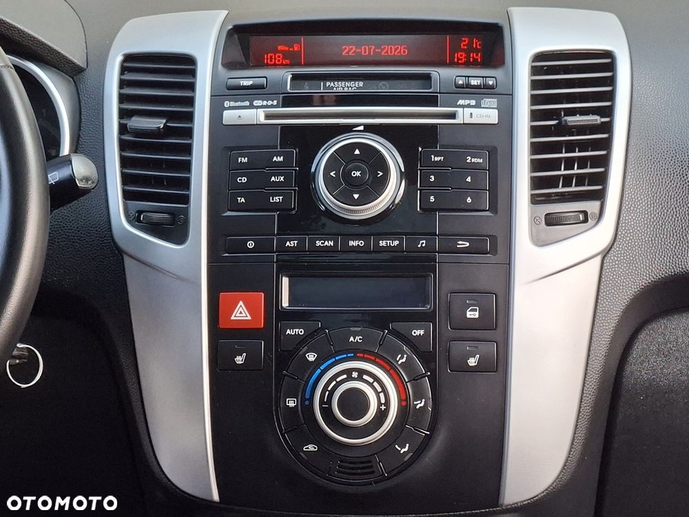Kia Venga 1.4 CVVT Titanium Collection - 32