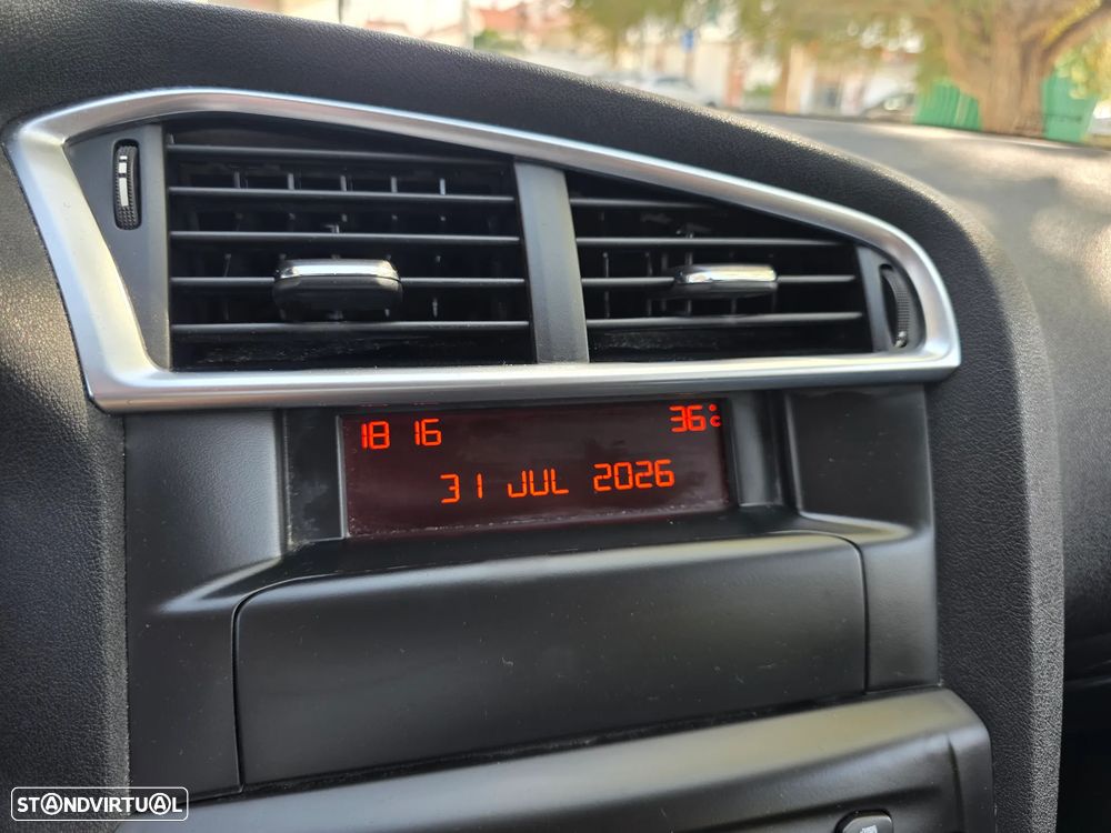 Citroën C4 VTi 95 Attraction - 11