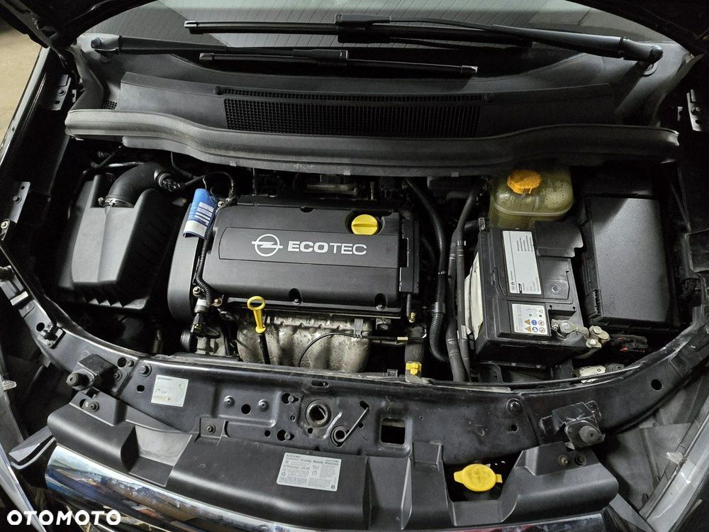 Opel Zafira 1.8 Cosmo - 34