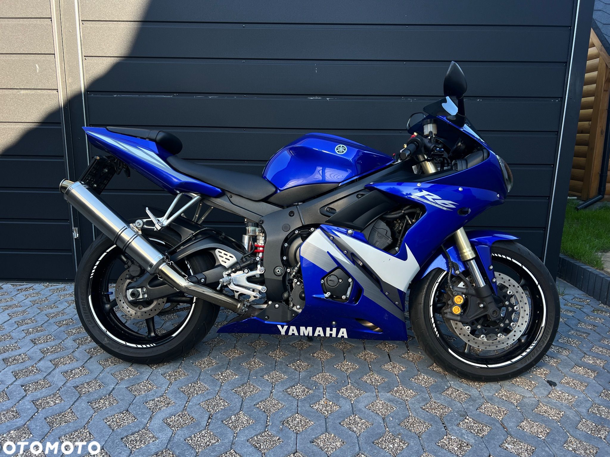 Yamaha R6 - 1