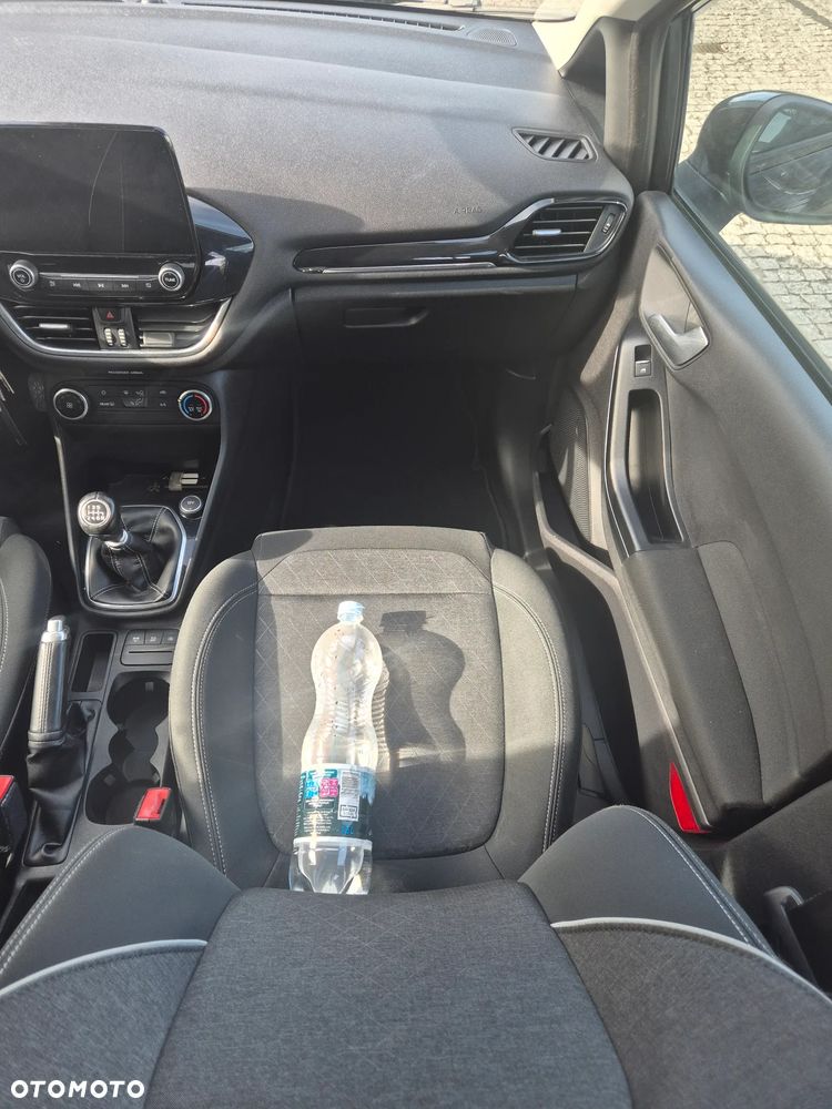 Ford Fiesta - 10